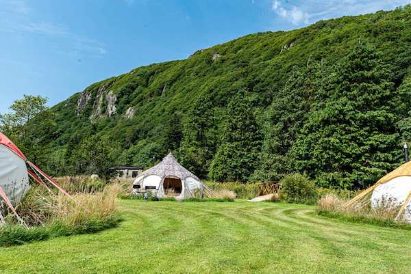 Stunning backdrop of the cliffs at Bwlch Y Moch